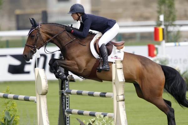 Lauren Hough di nuovo in sella ed in premiazione
