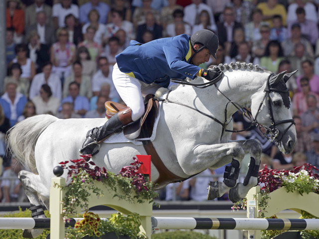 Pieno di Philippaerts a Piazza di Siena: parteciperanno il padre e i due figli