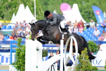 John Whitaker ed Argento si aggiudicano una qualifica per il Gran Premio al Csi da Glock