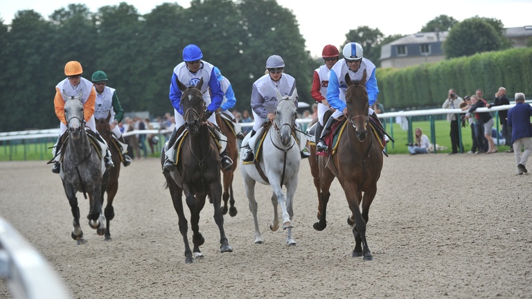 Al Global Champions Tour di Chantilly fantini e cavalieri si scambiano i ruoli