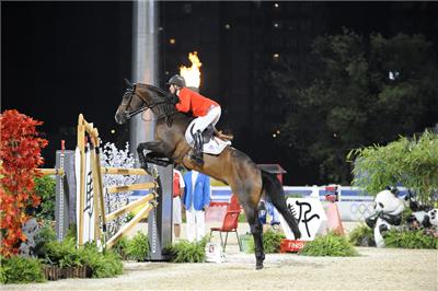 Il ritiro di Authentic al New Albany Classic Invitational Gran Prix and Family Day