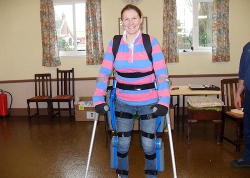Supporta Claire Lomas e la ricerca sulle lesioni spinali